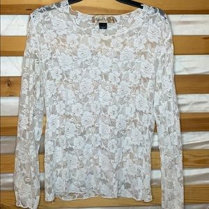 White lace long sleeve over shirt
